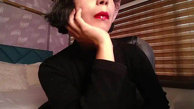 Snapshot of Moony_14 chatting on 03-04-25, 03:59 Moony 14 online show from 03-04-25, 03:59
