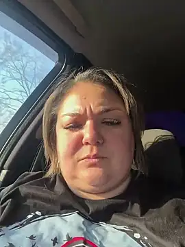 Snapshot of MikyVesela chatting on 02-07-25, 02:04 MikyVesela online show from 02-07-25, 02:04