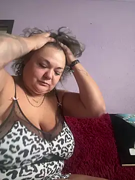 Snapshot of MikyVesela chatting on 10-10-25, 07:51 MikyVesela online show from 10-10-25, 07:51