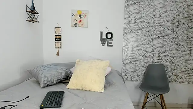 Canhela1 online show from 11-14-25, 12:53