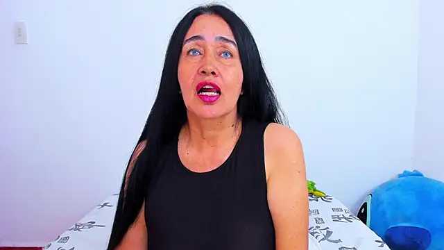 HorniestMilf online show from 02-18-26, 07:10