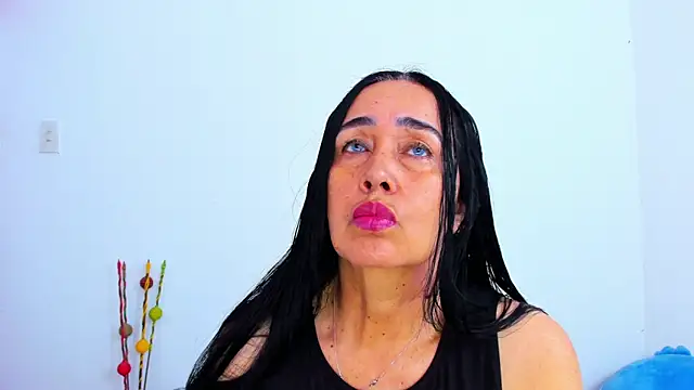 HorniestMilf online show from 03-25-26, 08:15