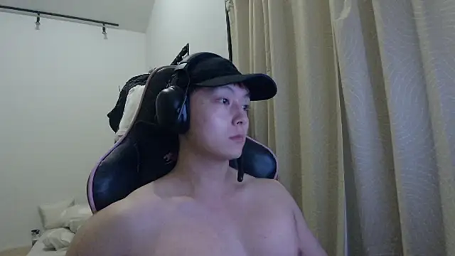 Snapshot of Tkcqcc chatting on 12-09-24, 09:28 Tkcqcc online show from 12-09-24, 09:28