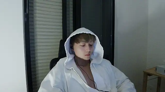 Snapshot of Tkcqcc chatting on 02-21-25, 04:37 Tkcqcc online show from 02-21-25, 04:37