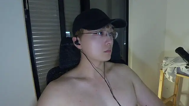 Snapshot of Tkcqcc chatting on 03-02-25, 06:51 Tkcqcc online show from 03-02-25, 06:51