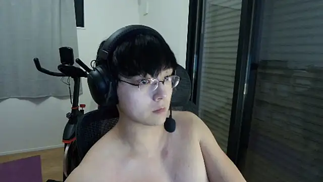 Snapshot of Tkcqcc chatting on 09-28-25, 04:12 Tkcqcc online show from 09-28-25, 04:12