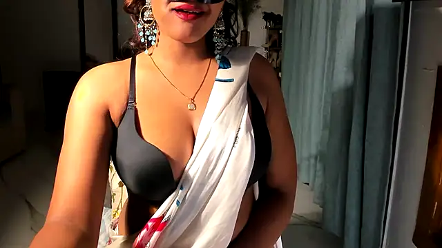 Snapshot of Bad_Girl_Kayra69 chatting on 01-10-26, 09:05 Bad Girl Kayra69 online show from 01-10-26, 09:05