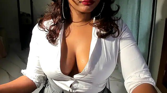 Snapshot of Bad_Girl_Kayra69 chatting on 01-18-26, 06:55 Bad Girl Kayra69 online show from 01-18-26, 06:55