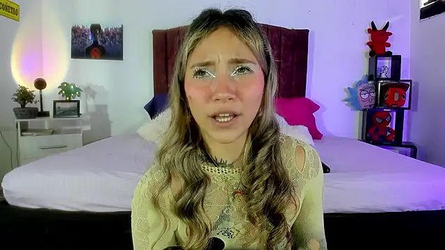 alisson zafiro  online show from 01-13-25, 03:04