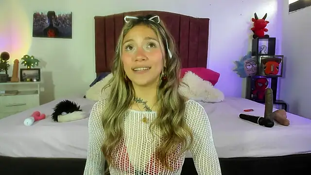 alisson zafiro  online show from 01-14-25, 04:50