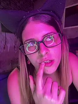 FlorBich online show from 04-18-26, 03:10