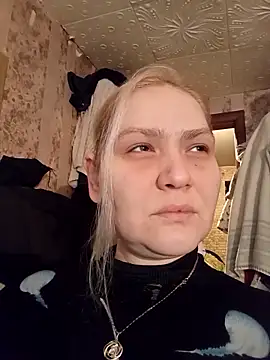 Snapshot of Minna_Jeannie chatting on 02-11-25, 03:18 Minna Jeannie online show from 02-11-25, 03:18