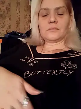 Snapshot of Minna_Jeannie chatting on 11-11-25, 02:11 Minna Jeannie online show from 11-11-25, 02:11