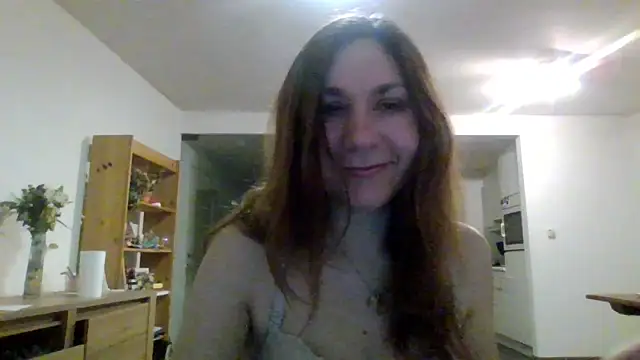 JasmineGlamour online show from 03-18-26, 11:41