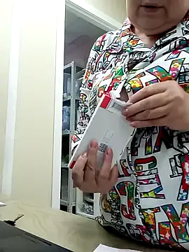 Snapshot of FantasyMichelle chatting on 12-27-24, 12:12 FantasyMichelle online show from 12-27-24, 12:12