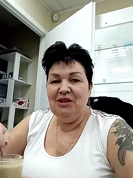 Snapshot of FantasyMichelle chatting on 01-06-25, 07:09 FantasyMichelle online show from 01-06-25, 07:09