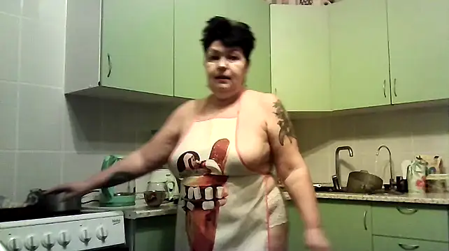 Snapshot of FantasyMichelle chatting on 01-09-25, 02:18 FantasyMichelle online show from 01-09-25, 02:18