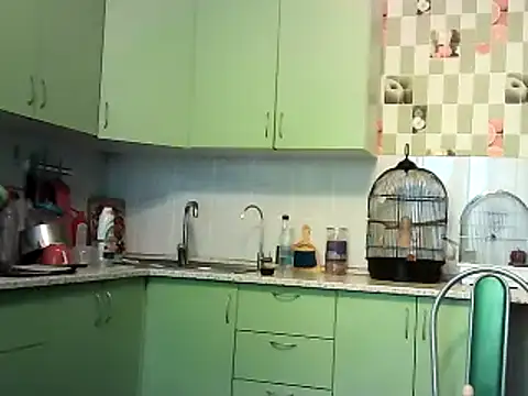 Snapshot of FantasyMichelle chatting on 02-28-25, 06:21 FantasyMichelle online show from 02-28-25, 06:21