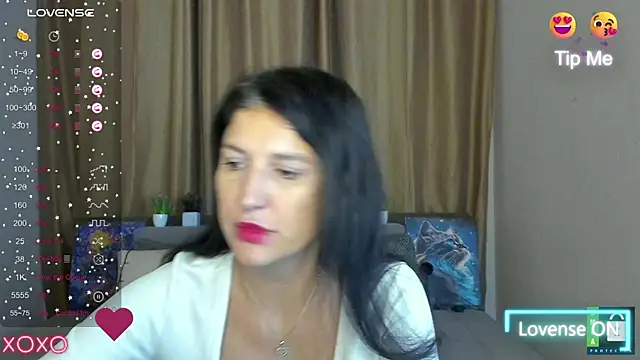 Alianna Solo Kisses online show from 11-11-25, 06:24