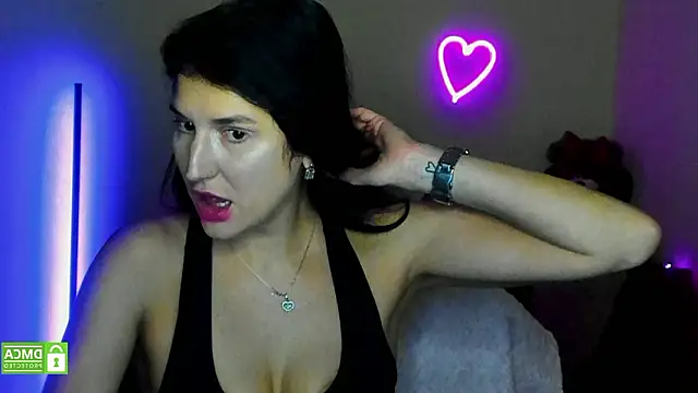 Alianna Solo Kisses online show from 02-11-26, 12:32