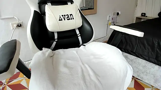 Valerioe online show from 03-08-25, 12:30