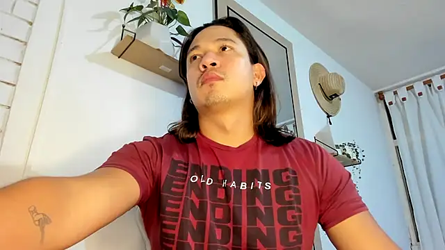 Valerioe online show from 09-30-25, 03:22