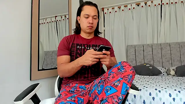 Valerioe online show from 10-19-25, 04:18