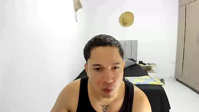 Snapshot of Valerioe chatting on 07-09-26, 02:10 Valerioe online show from 07-09-26, 02:10