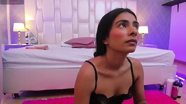 Snapshot of allys_rose chatting on 01-11-25, 03:52 allys rose online show from 01-11-25, 03:52