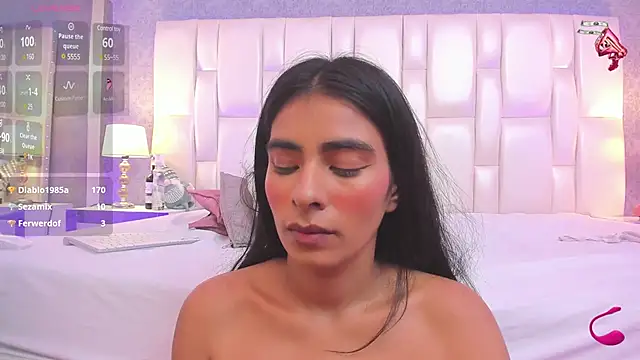 Snapshot of allys_rose chatting on 01-12-25, 08:14 allys rose online show from 01-12-25, 08:14