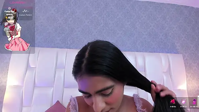 Snapshot of allys_rose chatting on 01-29-25, 08:04 allys rose online show from 01-29-25, 08:04