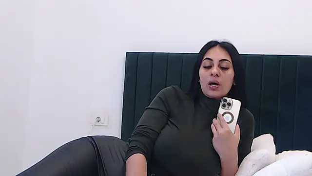 Snapshot of Aimeclark chatting on 11-22-25, 08:46 Aimeclark online show from 11-22-25, 08:46