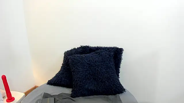 Snapshot of Lizzie_Williams_ chatting on 11-27-25, 03:41 Lizzie Williams online show from 11-27-25, 03:41