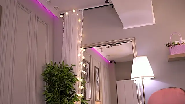 NicoleCellini online show from 03-13-26, 07:31