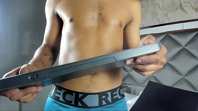 Snapshot of yayi_derek chatting on 01-19-25, 11:34 yayi derek online show from 01-19-25, 11:34