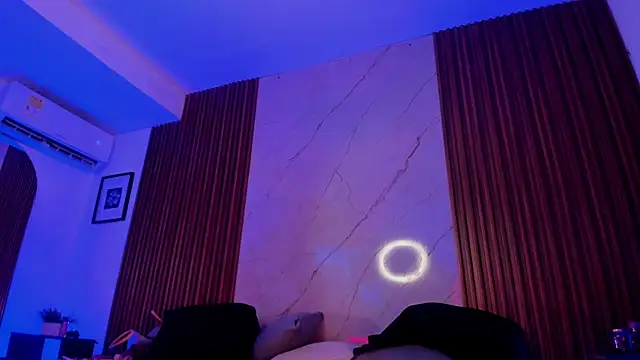 Emiilycollins online show from 11-05-25, 11:49