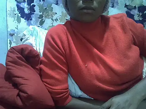 Snapshot of ElianeHot chatting on 06-27-26, 05:29 ElianeHot online show from 06-27-26, 05:29