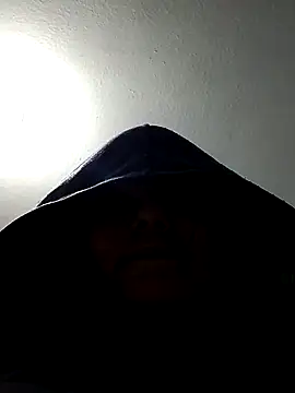 Snapshot of Alisteresa_ chatting on 06-23-26, 04:32 Alisteresa online show from 06-23-26, 04:32