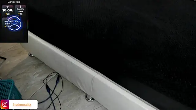 LIZ HOLMES online show from 02-27-25, 12:13