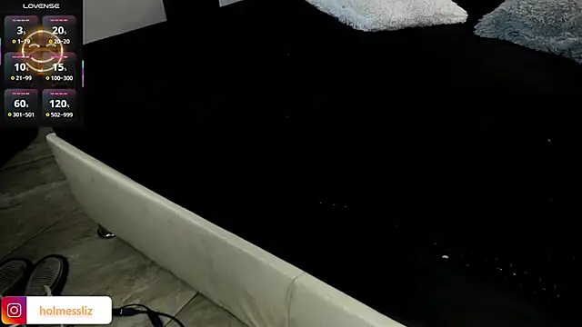 LIZ HOLMES online show from 03-08-25, 10:00