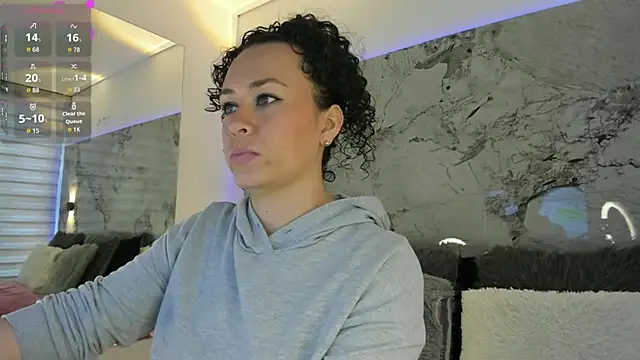 LIZ HOLMES online show from 09-29-25, 11:59