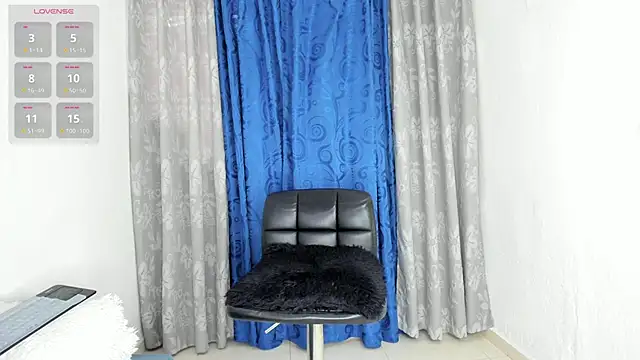 Alannis Blue1 online show from 06-18-26, 05:50