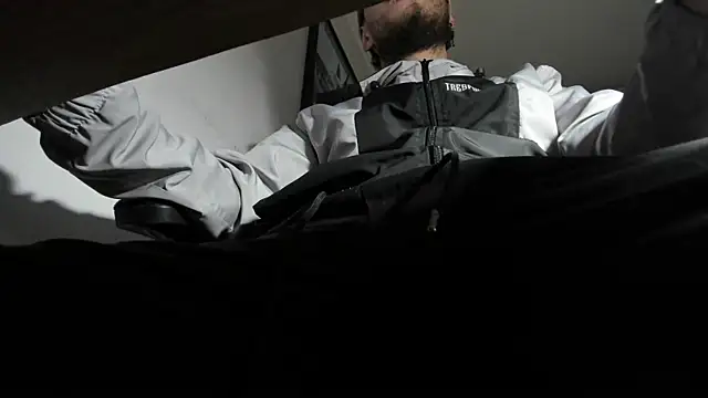 s sven03 online show from 03-19-25, 02:48