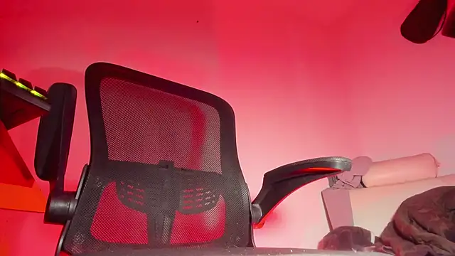 s sven03 online show from 11-26-25, 03:51