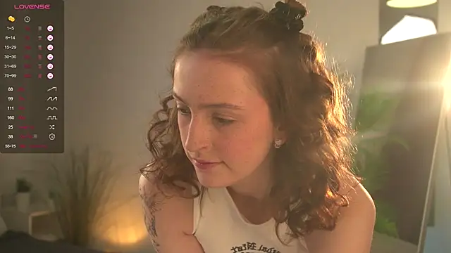 Snapshot of c_shark chatting on 10-14-25, 10:32 c shark online show from 10-14-25, 10:32