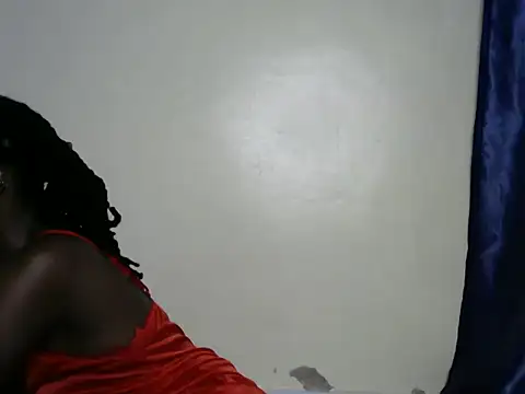 Snapshot of Rasta_tattooed chatting on 11-14-25, 04:17 Rasta tattooed online show from 11-14-25, 04:17