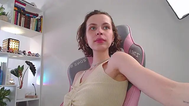 milly ross online show from 02-24-25, 09:43