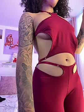 pretty pettite online show from 04-18-26, 10:21