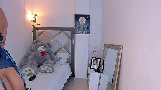 Adria ross online show from 02-12-25, 05:05