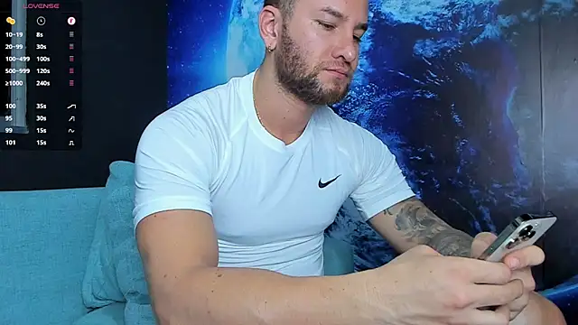 delessandro world online show from 10-13-25, 01:05